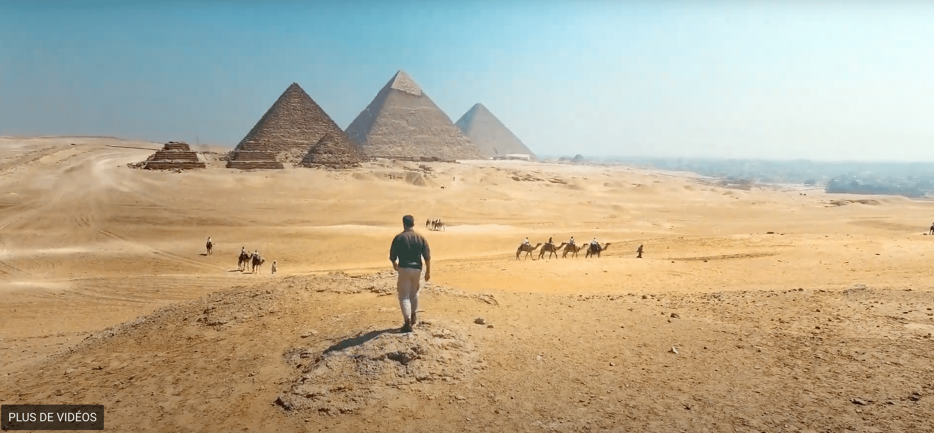 Découvrez les pyramides emblématiques d'Égypte à travers des voyages authentiques et des expériences immersives avec TMR Voyages.